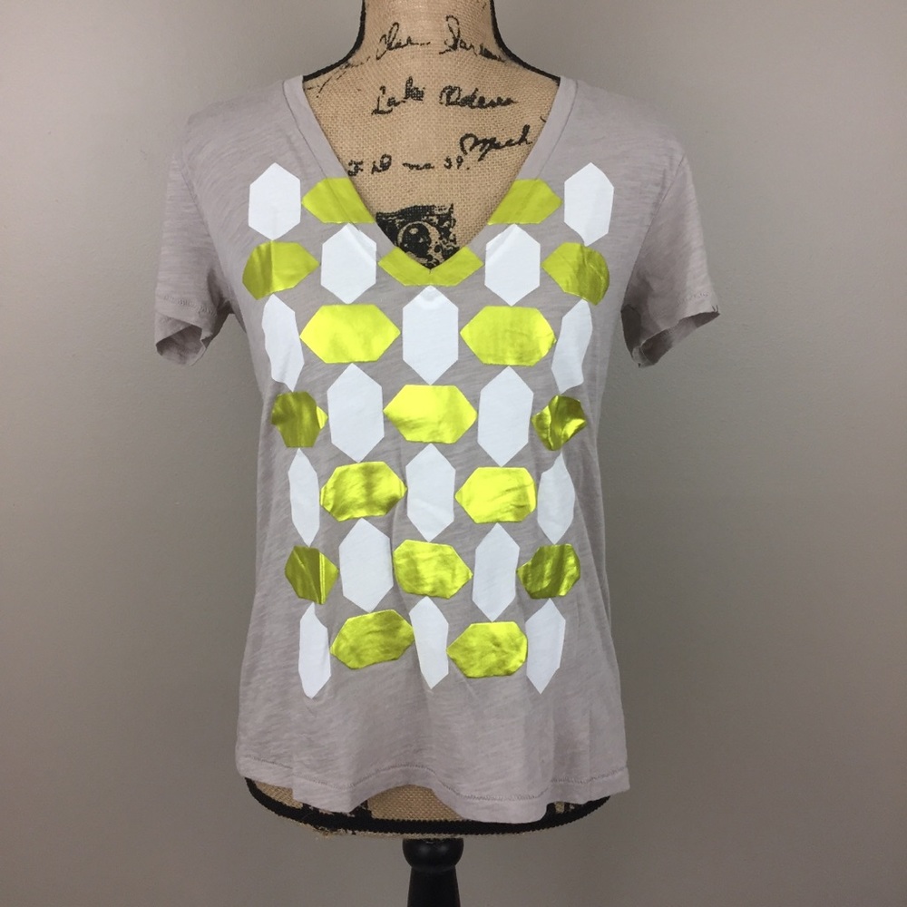 NWOT J Crew Gold Hexagon Print V Neck Tee, XS